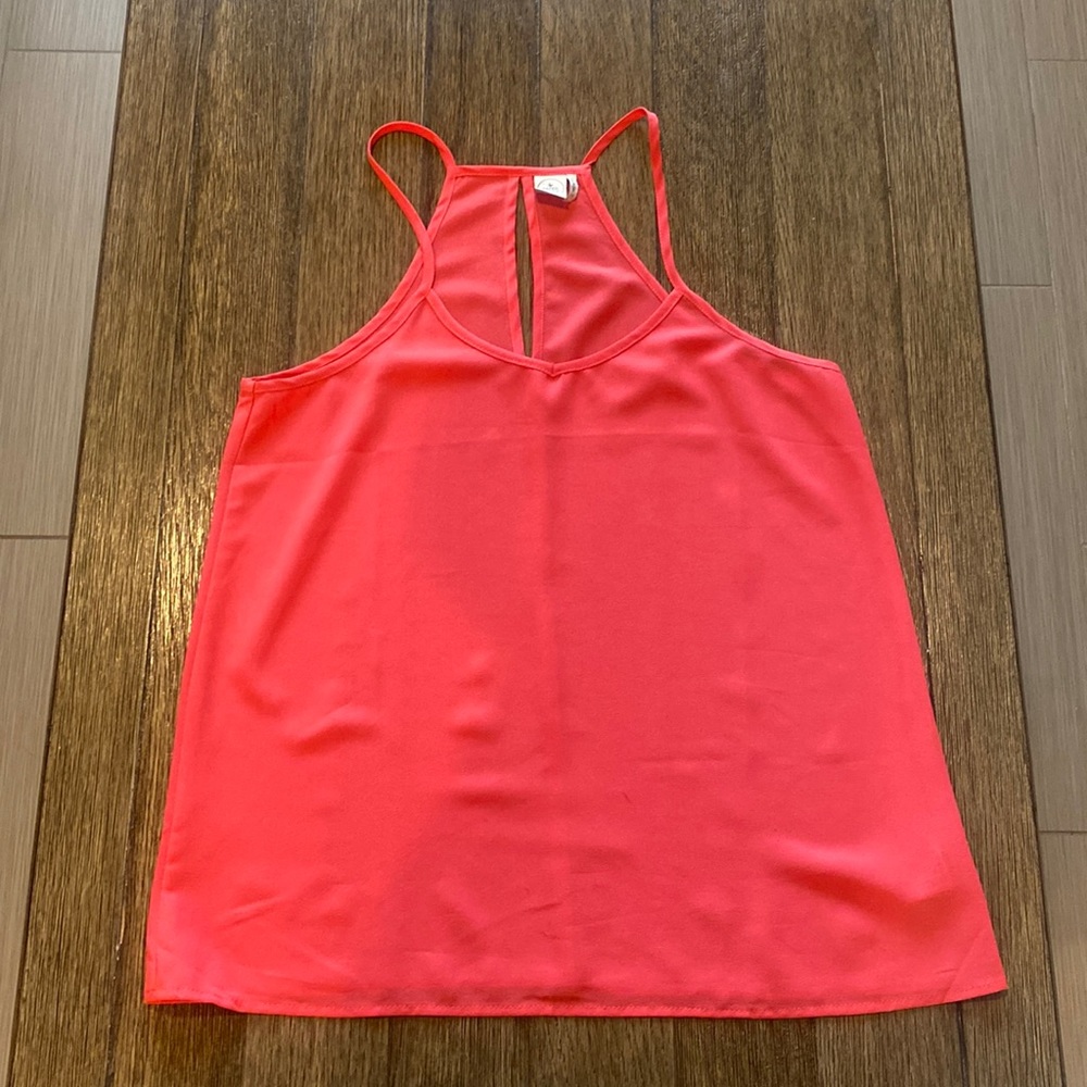Pink tank top